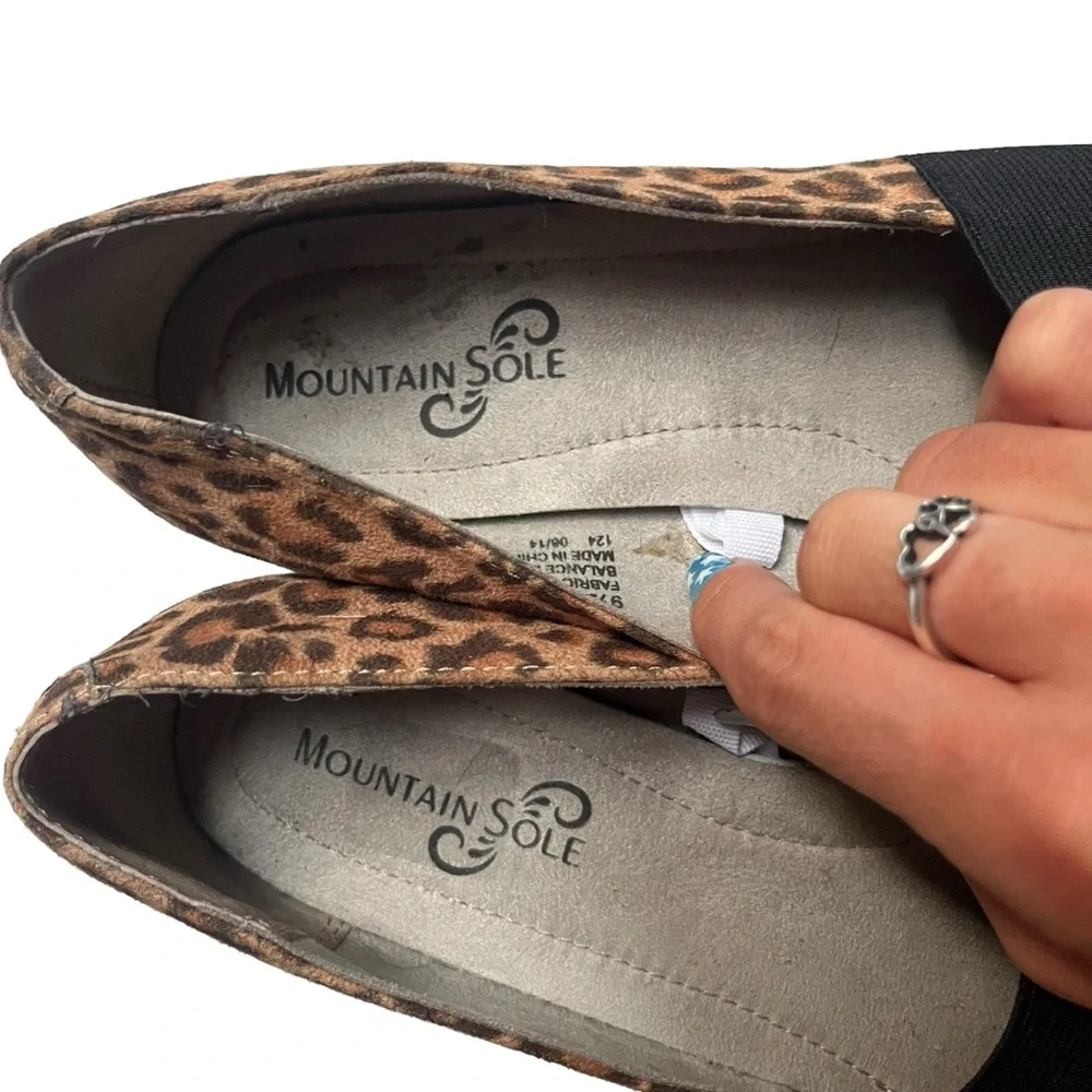 Mountain Sole Womens 9.5 Brown Leopard Print Headwind Slip On Wedge Mule Loafers